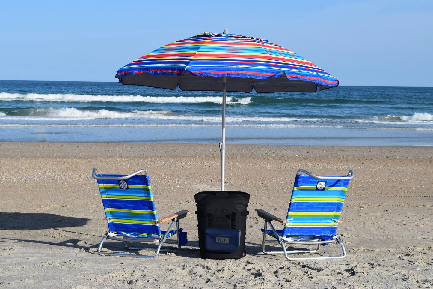 2 Foldable Beach Chairs